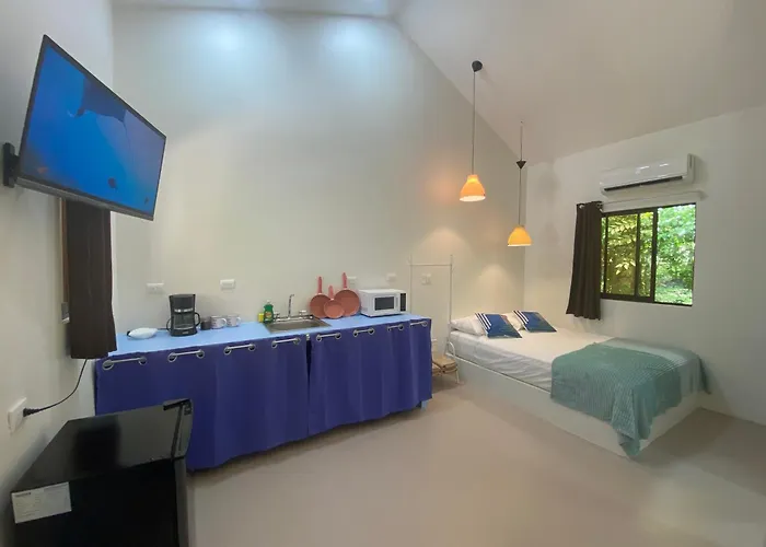 Manta Ray Hotel