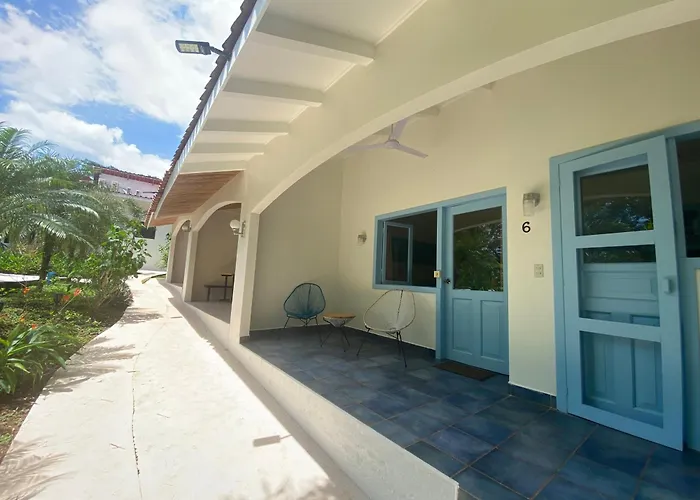 Hotel Manta Ray 3*